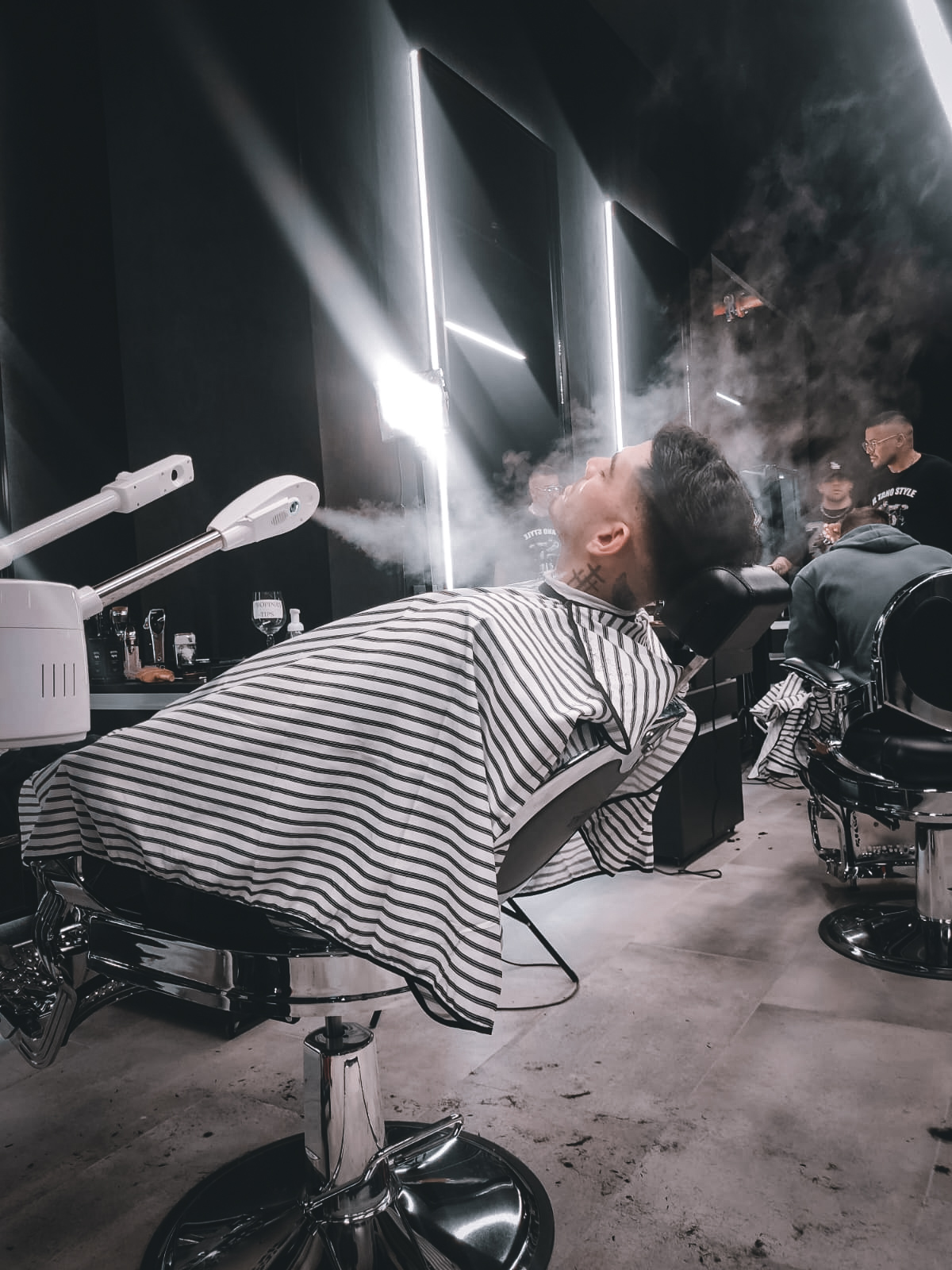 Corte de pelo en proceso en The New Elite Studio